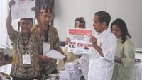 Jokowi Nyoblos Di TPS 10 Kelurahan Gambir