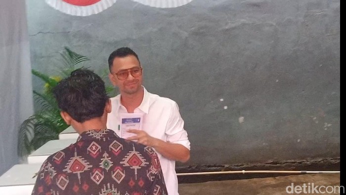 raffi ahmad dan nagita slavina datang ke tps