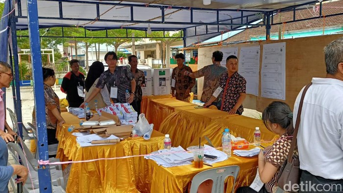 Salah satu TPS di Kelurahan Batu Selicin, Lubuk Baja yang kosong kertas suara DPRD Kepri dapil IV.