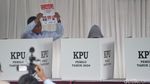 Salam Dua Jari Prabowo Usai Mencoblos