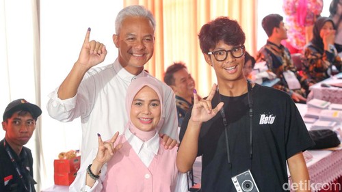 Semringah Ganjar Nyoblos di TPS 11 Gajahmungkur Semarang