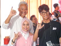 Semringah Ganjar Nyoblos di TPS 11 Gajahmungkur Semarang