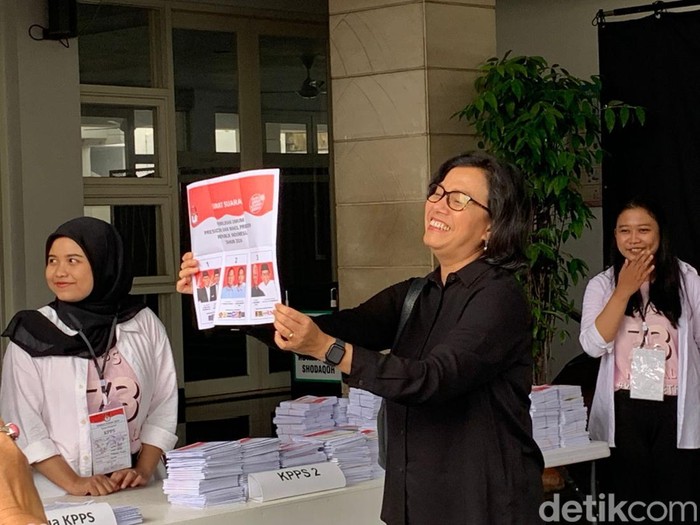 Sri Mulyani Indrawati Nyoblos