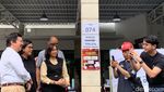 Sri Mulyani Jadi Sasaran Swafoto Tetangga saat Nyoblos