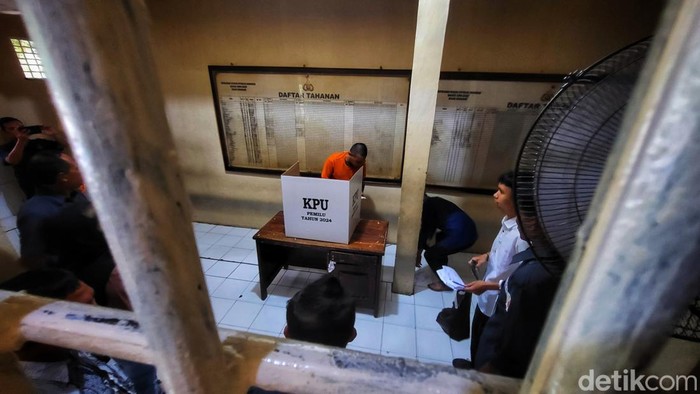Suasana Pencoblosan di Rutan Polres Sukabumi