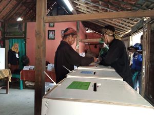 Ganjar-Mahfud Unggul di Kampung Samin Blora, Warga: Balas Budi Sudah Dibantu