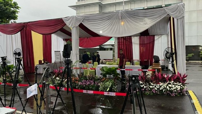 Suasana TPS Tempat Jokowi-Iriana Nyoblos