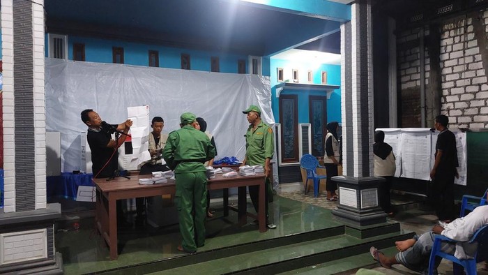 Surat suara di TPS Lamongan tertukar dari Mojokerto