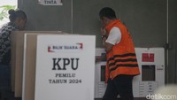 Pencoblosan ini dimulai pada 07.00-13.00 WIB dan dilanjutkan dengan penghitungan suara.