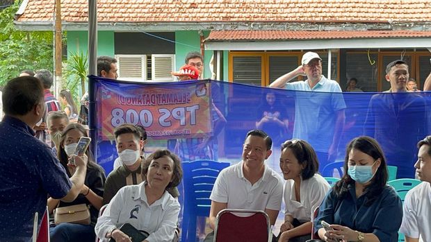 Tom Lembong di TPS (Rumondang/detikcom)
