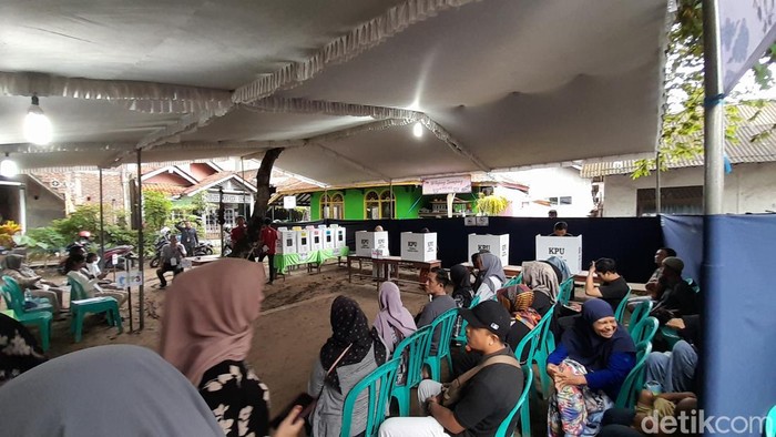TPS 03 Pananjung Pangandaran tempat seharusnya Susi Pudjiastuti nyoblos