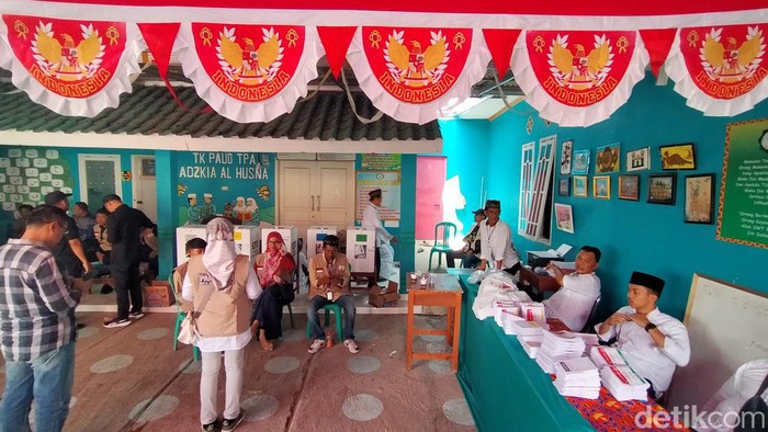 TPS 19 Kelurahan Way Kandis Bandar Lampung.