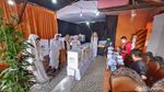 Melihat TPS Angker di Bandung, Ada Pocong hingga Suster Ngesot