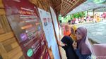 Suasana Pemungutan Suara di TPS Kampung Adat Kuta Ciamis