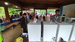 Suasana Pemungutan Suara di TPS Kampung Adat Kuta Ciamis