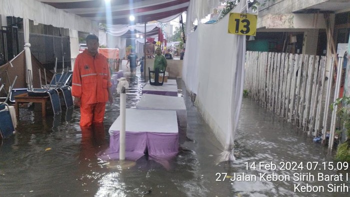 TPS di Kebon Sirih kebanjiran (dok istimewa)