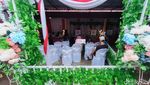 Lihat Lagi TPS Unik di Cianjur: Konsep Hajatan dan Seragam SMA