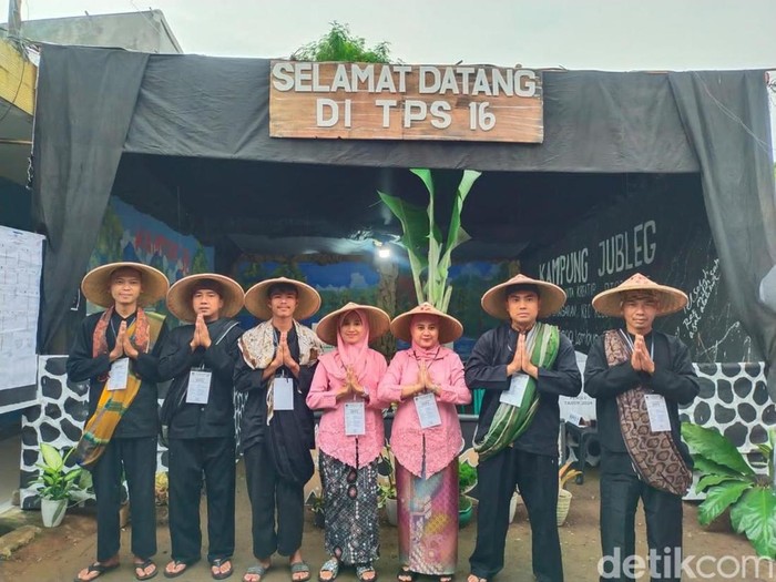 TPS unik di Sukabumi.