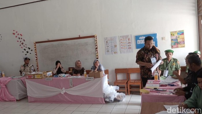 TPS unik di Sukabumi.