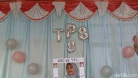 Kepala Desa Sasagaran Deni Suwandi mengatakan, pihaknya juga menyediakan hadiah bagi para warga yang telah menghias TPS. Hadiah diberikan sebagai bentuk menghargai karena telah berpartisipasi. Foto: Siti Fatimah/detikJabar