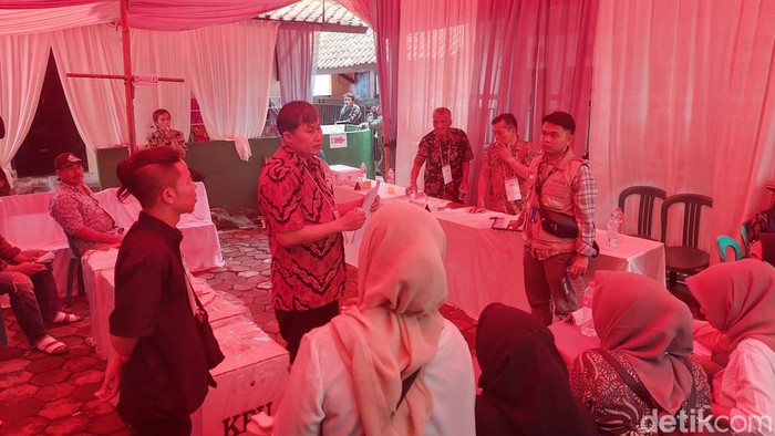 Warga Cimahi Gagal Nyoblos Gegara Surat Suara Presiden-Wakil Presiden Tak Ada.