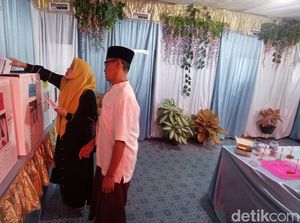Harapan Pemilih Pemula di TPS WC Umum Tasikmalaya
