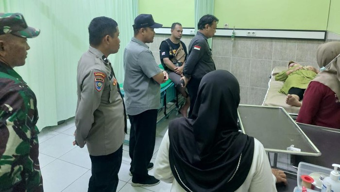 18 Petugas Pemilu di Blitar Tumbang, Kelelahan Saat Hitung Suara