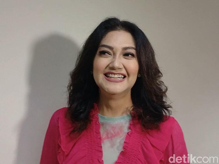 Senyum Bella Saphira Semringah Banget Cerita Tentang Jadi Istri Tentara