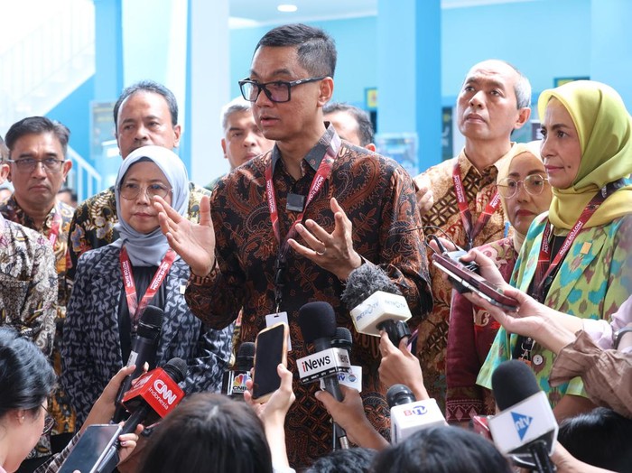 Dirut PLN Darmawan Prasodjo