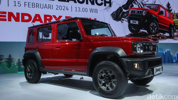 Gahar! Suzuki Jimny 5 Pintu Mejeng di IIMS 2024
