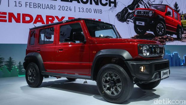Gahar! Suzuki Jimny 5 Pintu Mejeng di IIMS 2024