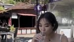 Ini Keseruan Gisella Anastasia Saat Mencicipi Durian