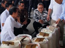 Jokowi ke Pasar Induk Cipinang Tinjau Pasokan Beras