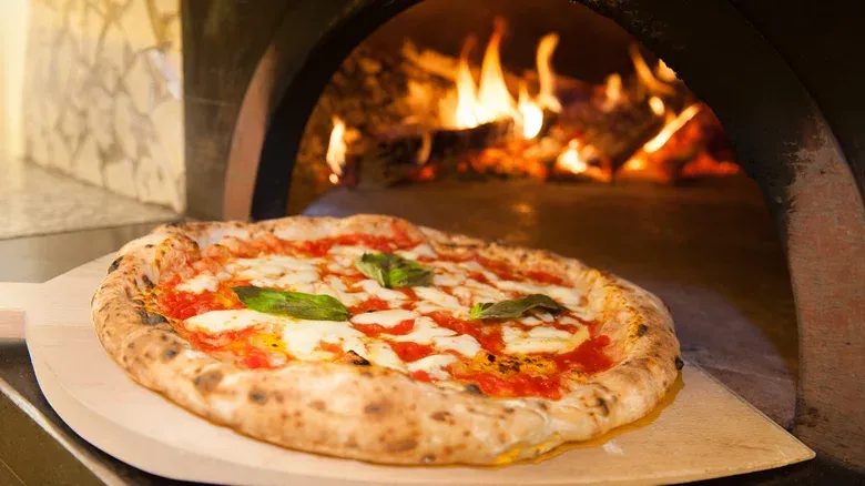 Kenali 8 Jenis Pizza Populer Berikut Ciri Khasnya, Ada Favoritmu?