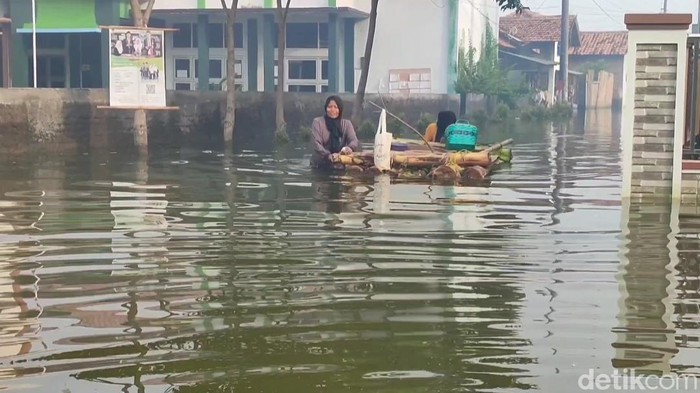 Kondisi banjir yang terjadi di Demak, Kamis (15/2/2024).