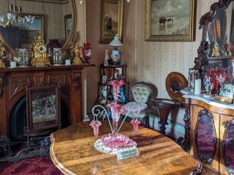 Kondisi salah satu ruangan di Monte Cristo