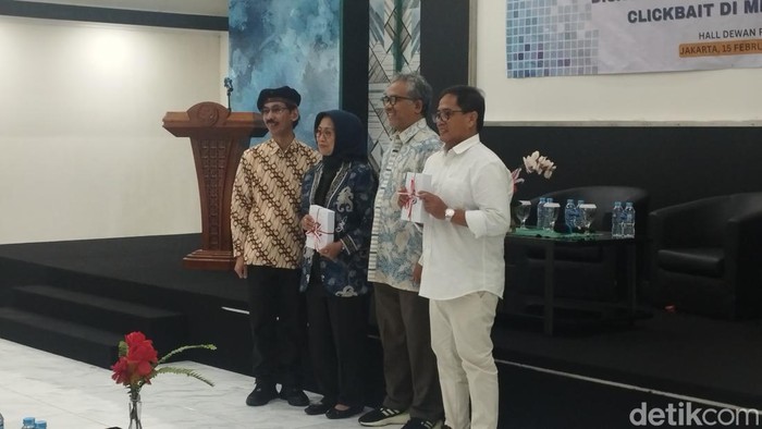 Lembaga Pers Dr. Soetomo (LPDS) meluncurkan buku pedoman uji kompetensi wartawan revisi kelima di Gedung Dewan Pers (Brigitta Belia/detikcom)
