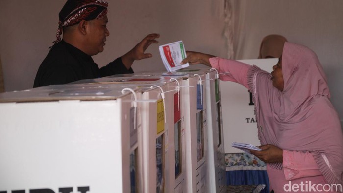 Proses coblosan yang berlangsung di Kabupaten Blora, Rabu (14/2/2024).
