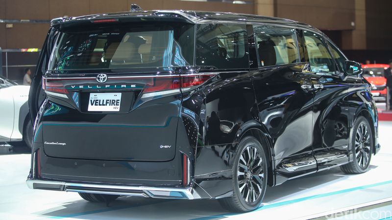 Perkenalkan Toyota Vellfire Hybrid Seharga Rp 1,8 M