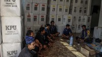Suku Badui juga memegang teguh prinsip “Lunang” atau milu kanu menang yang berarti ikhlas dalam menerima siapapun calon yang menang, prinsip tersebut sudah dijalani secara turun-temurun, meski ada yang beda pendukung namun pada akhirnya mereka tetap menjaga kerukunan dan berbesar hati dalam menerima keputusan.