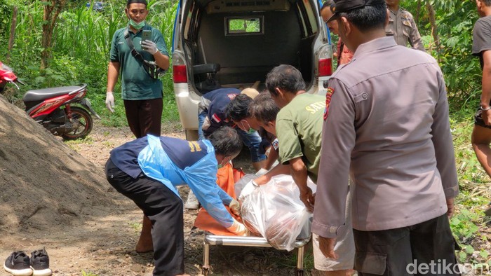 Pria di Tulungagung ditemukan tewas mengambang di Sungai Brantas usai pamit mencoblos