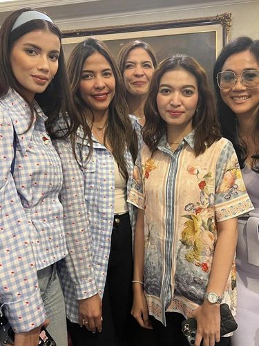 Sabrina Khairunisa, Titiek Soeharto, Selvi Ananda