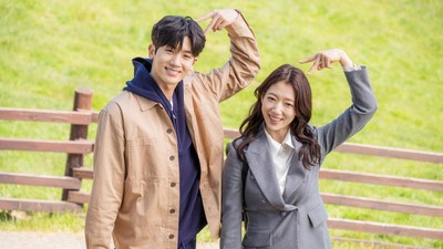 Intip Park Shin Hye & Park Hyung Sik di Balik Layar Doctor Slump!