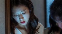 Intip Park Shin Hye & Park Hyung Sik di Balik Layar Doctor Slump!