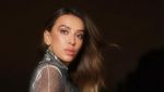 Gaya Liburannya Pacar Tom Cruise, Sosialita Cantik Super Tajir