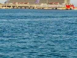 Foto Kreatif Modal Potongan Kertas Bikin Terkesima