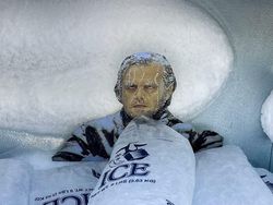 Foto Kreatif Modal Potongan Kertas Bikin Terkesima