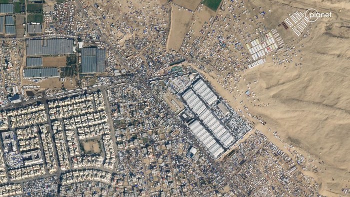 ISRAEL-PALESTINIANS/GAZA-RAFAH SATELLITE IMAGES A satellite image shows the streets of Rafah after the migration of displaced Palestinians to the area, amid the ongoing conflict between Israel and the Palestinian Islamist group Hamas, in Rafah, Gaza, January 14, 2024. Planet Labs PBC/Handout via REUTERS THIS IMAGE HAS BEEN SUPPLIED BY A THIRD PARTY. NO RESALES. NO ARCHIVES. MANDATORY CREDIT. DO NOT OBSCURE LOGO.