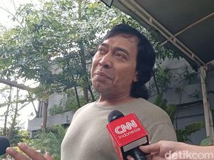 Uhuy... Komeng Bareng Jihan Fahira Resmi Jadi Anggota DPD