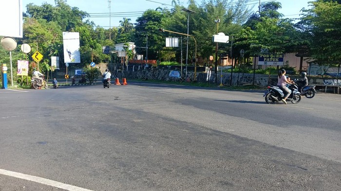 Kondisi arus lalin di perempatan Patuk pagi ini